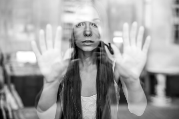 Jak wyjść z fobii społecznej bez pomocy terapeuty?