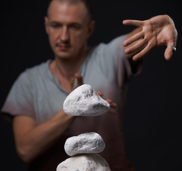 Czy kamienie rzeczywiście mają moc uzdrawiania?