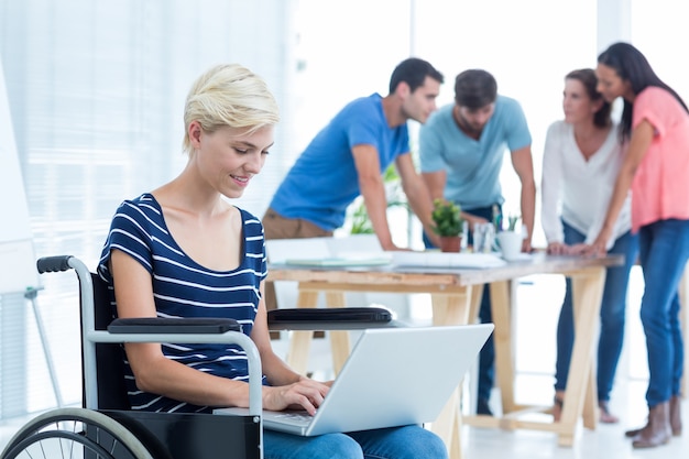 Czy z pierwszą grupą inwalidzką można jednocześnie pracować zawodowo?