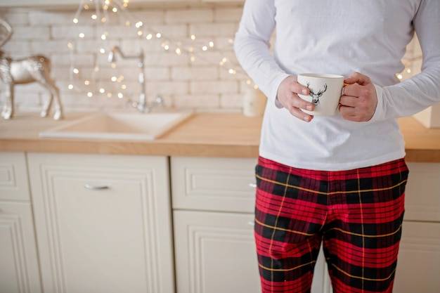 Jak radzić sobie z bólem brzucha wywołanym przez nerwy?